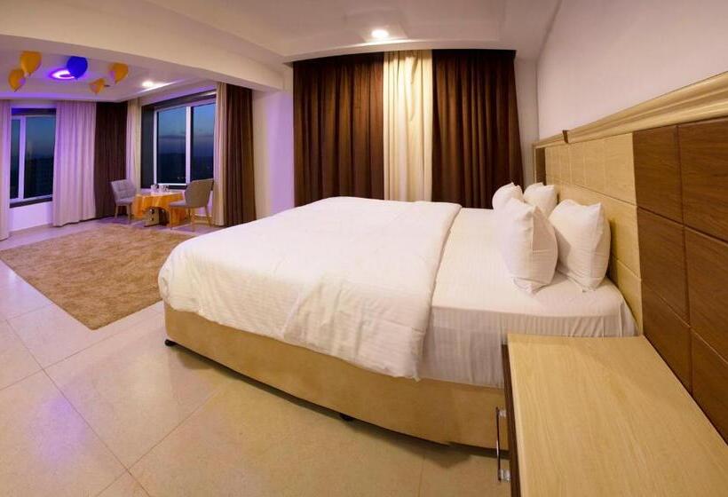 اتاق لوکس, Diamond Star Hotel فندق النجمة الماسية