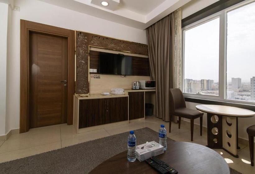اتاق لوکس با تخت بزرگ, Diamond Star Hotel فندق النجمة الماسية