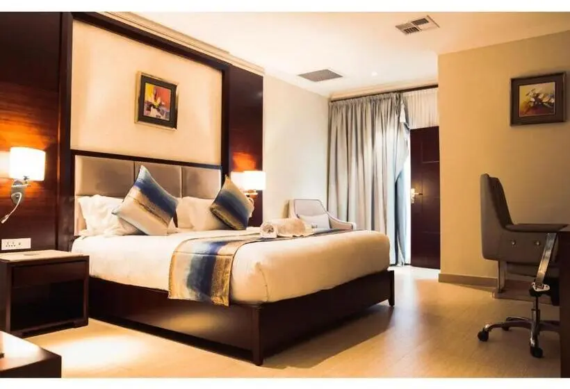 سوییت اجرایی, Grand Palace Hotel Lusaka