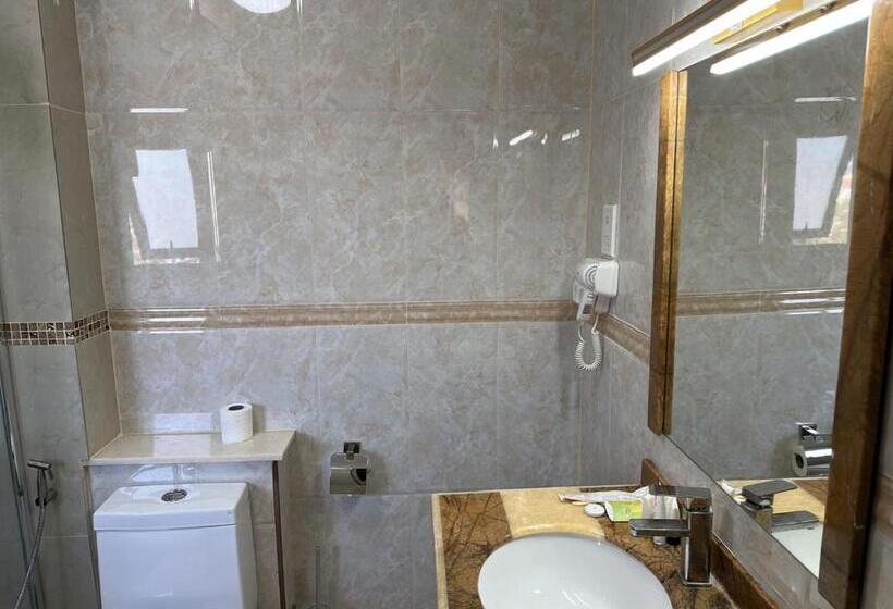 سوییت اجرایی, Grand Palace Hotel Lusaka