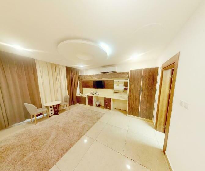 اتاق استاندارد با تخت بزرگ, Diamond Star Hotel فندق النجمة الماسية