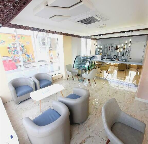 اتاق استاندارد با تخت بزرگ, Diamond Star Hotel فندق النجمة الماسية
