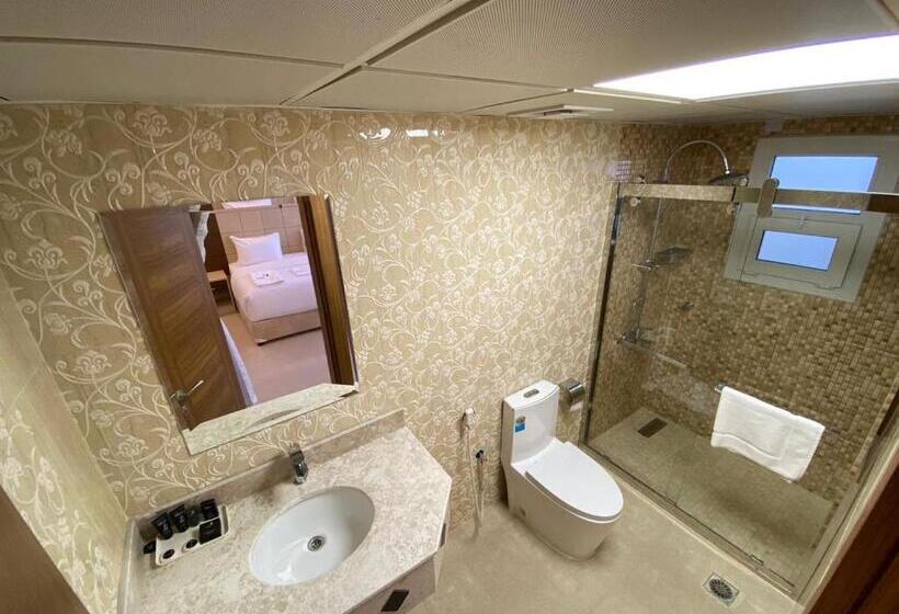 اتاق استاندارد با تخت بزرگ, Diamond Star Hotel فندق النجمة الماسية