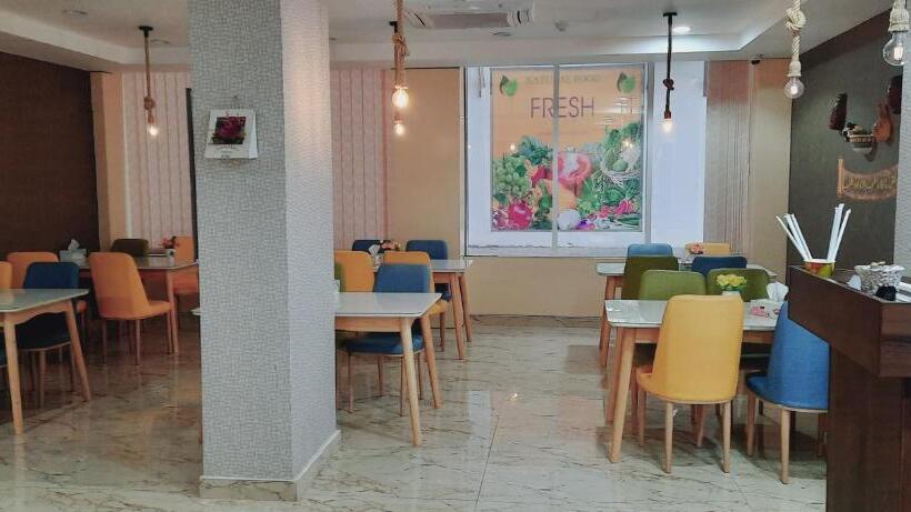 اتاق استاندارد با تخت بزرگ, Diamond Star Hotel فندق النجمة الماسية
