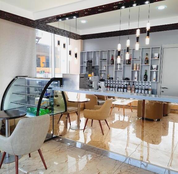 اتاق لوکس, Diamond Star Hotel فندق النجمة الماسية