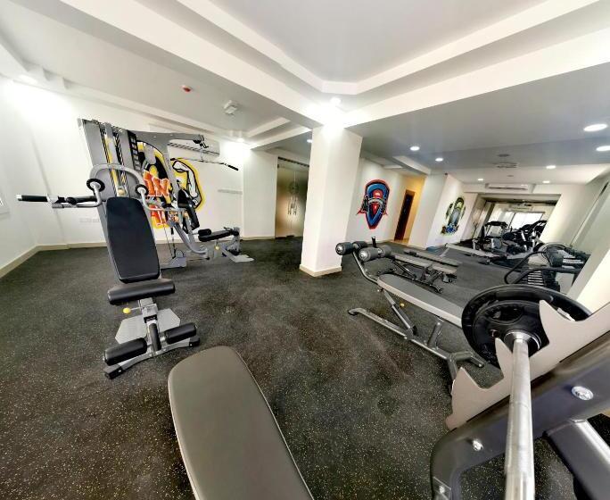 اتاق لوکس با تخت بزرگ, Diamond Star Hotel فندق النجمة الماسية