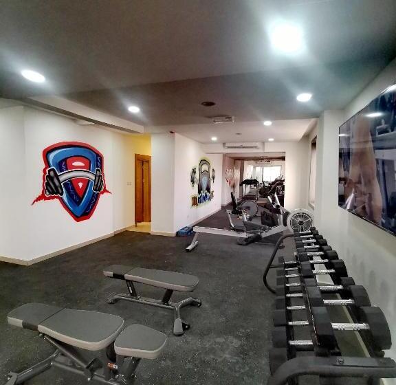 اتاق لوکس با تخت بزرگ, Diamond Star Hotel فندق النجمة الماسية