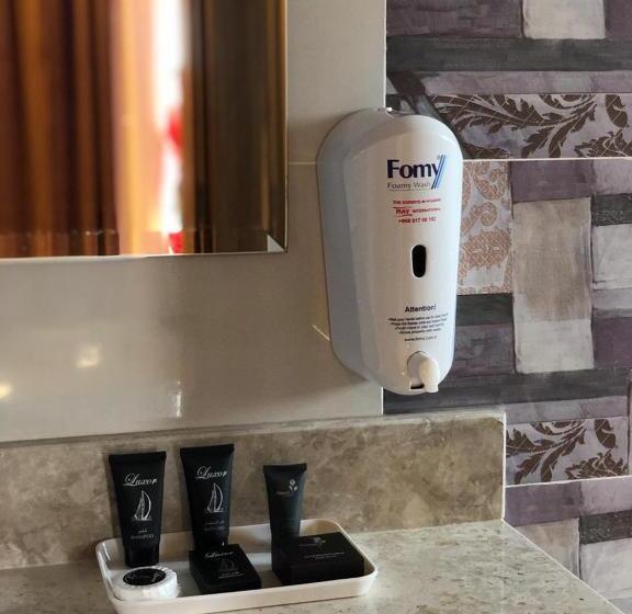 اتاق لوکس با تخت بزرگ, Diamond Star Hotel فندق النجمة الماسية