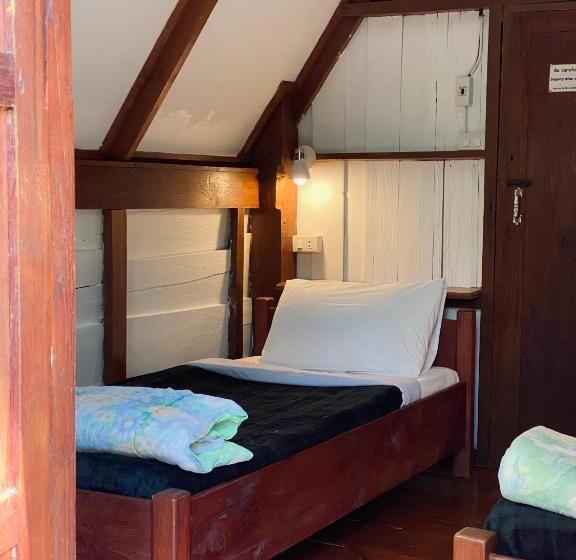 Бунгало Стандарт, Little Eden Guesthouse
