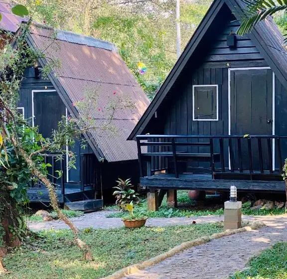 スタンダードバンガロー, Little Eden Guesthouse