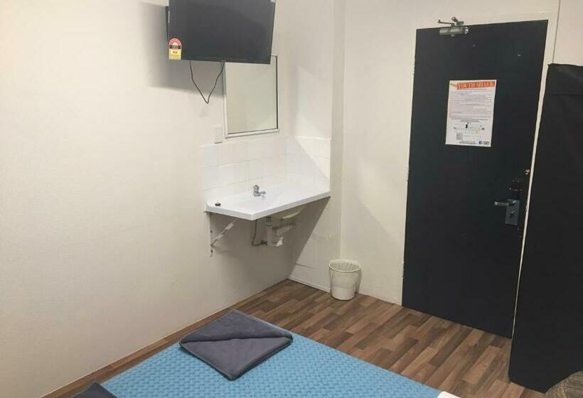 스탠다드 룸, Youth Shack Backpackers Darwin