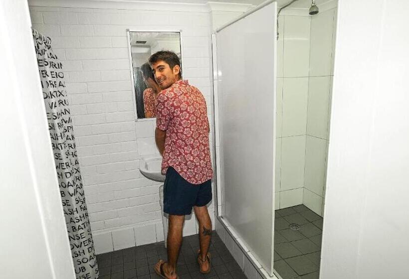 חדר אקונומי, Youth Shack Backpackers Darwin