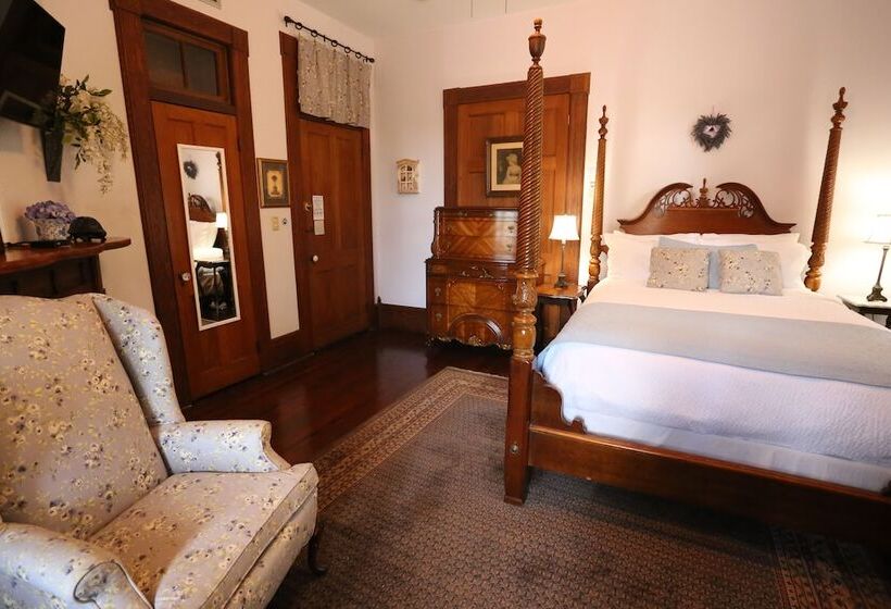 Номер Стандарт, Sweetwater Branch Inn