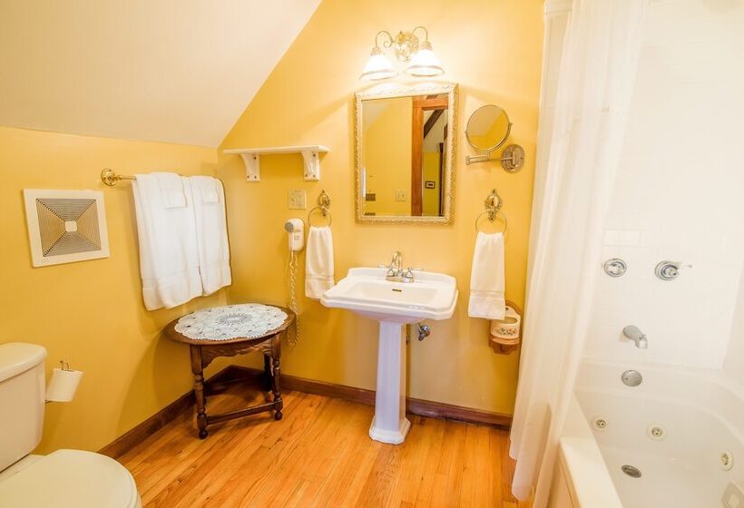 غرفة قياسية, Sweetwater Branch Inn