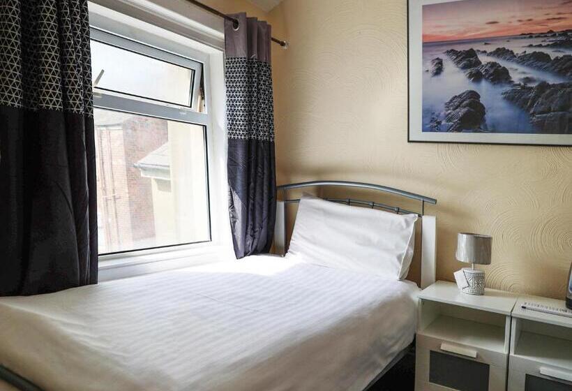 Номер Стандарт Индивидуальный, The Shores Hotel, Central Blackpool