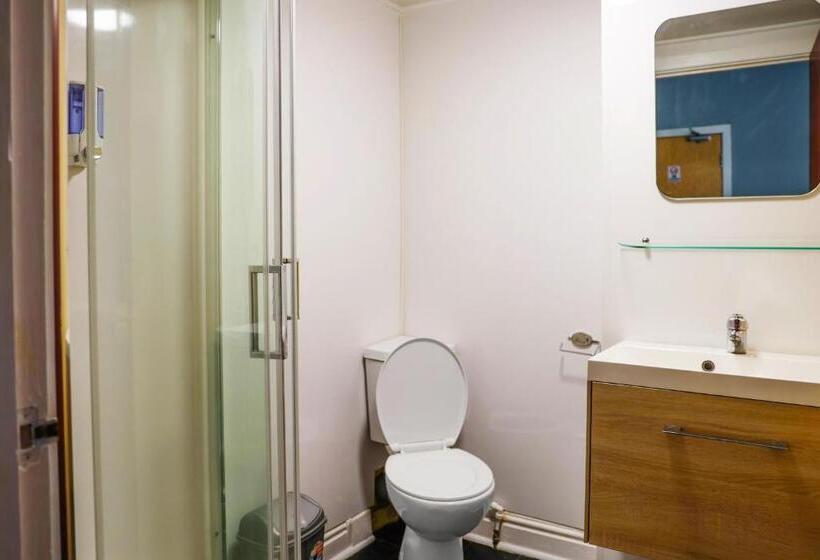 Номер Стандарт, The Shores Hotel, Central Blackpool