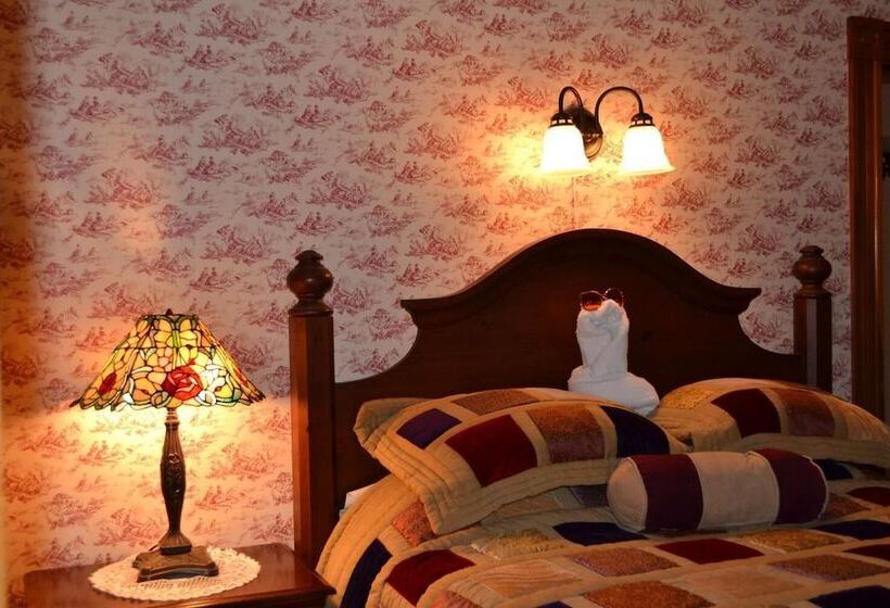 Номер Стандарт, Cheney House Bed & Breakfast