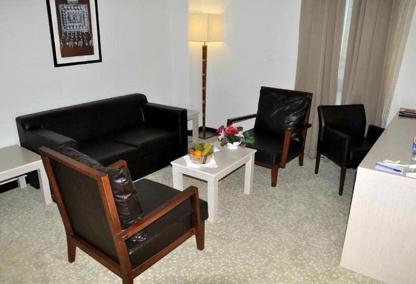 سوییت لوکس, City Hotel Duqm