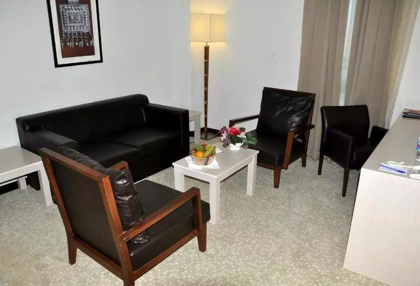 سوییت لوکس, City Hotel Duqm