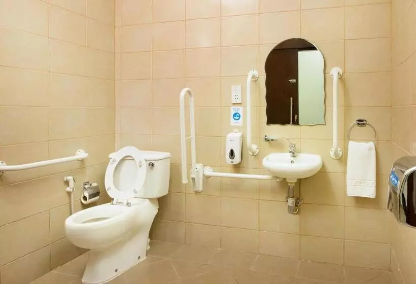 اتاق استاندارد برای معلولان, City Hotel Duqm