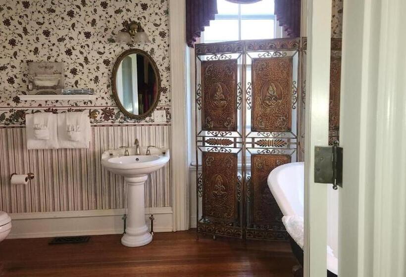 디럭스 스위트 킹 침대, Greystone Manor Bed & Breakfast