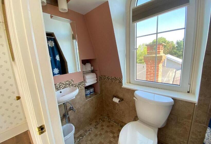 Номер Economy, Greystone Manor Bed & Breakfast