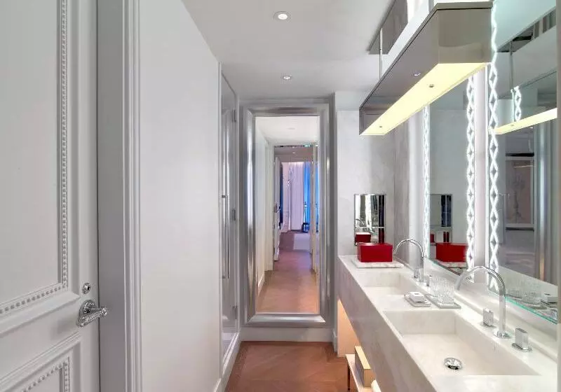 سوییت پرستیژ, Baccarat Hotel And Residences New York