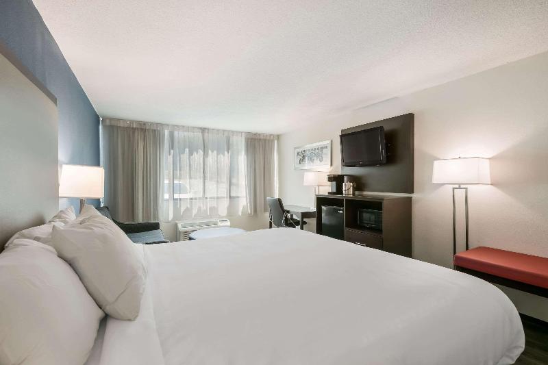 带大床的标准间, Clarion Hotel Conference Center