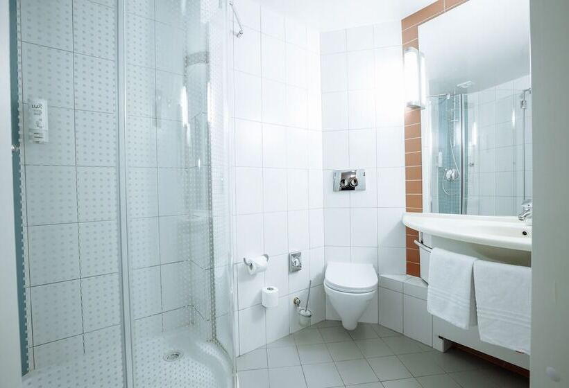 اتاق استاندارد با چشم‌انداز شهر, Ibis Astana