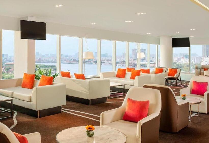 اتاق کلاب, Le Méridien Saigon