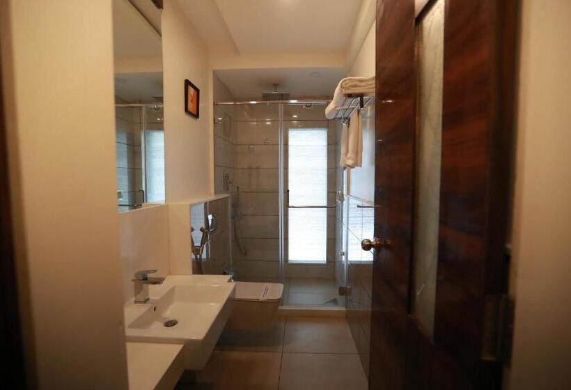 Номер Deluxe, Park Elanza Chennai