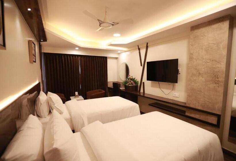 Номер Deluxe, Park Elanza Chennai