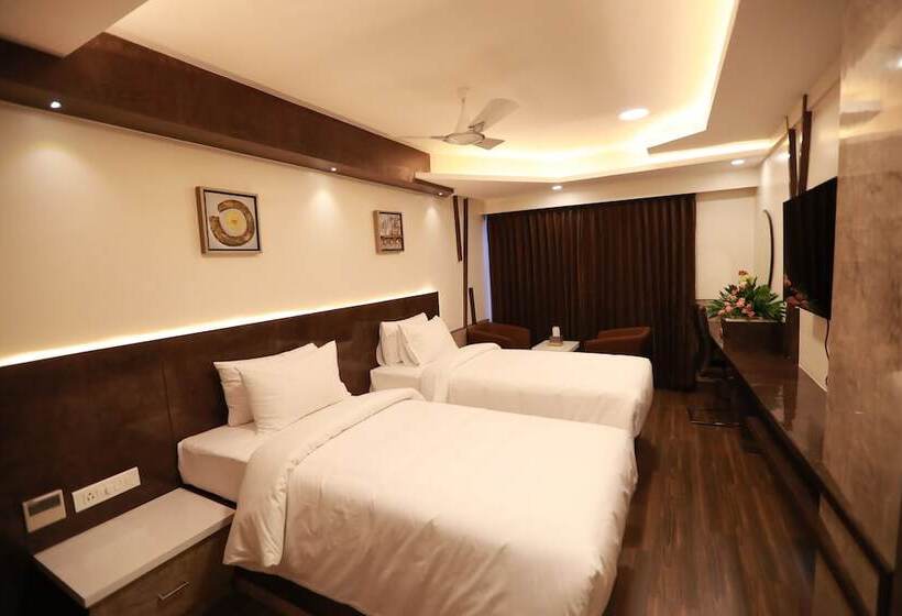 Номер Deluxe, Park Elanza Chennai