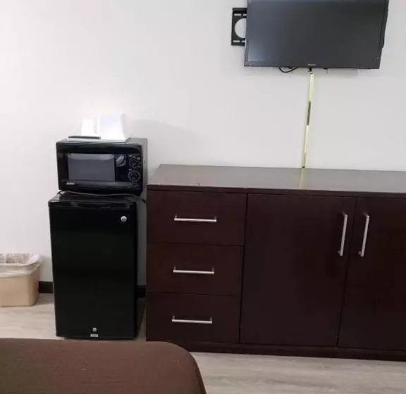 キングサイズベッドのスタンダードルーム, Value Inn & Suites Salina