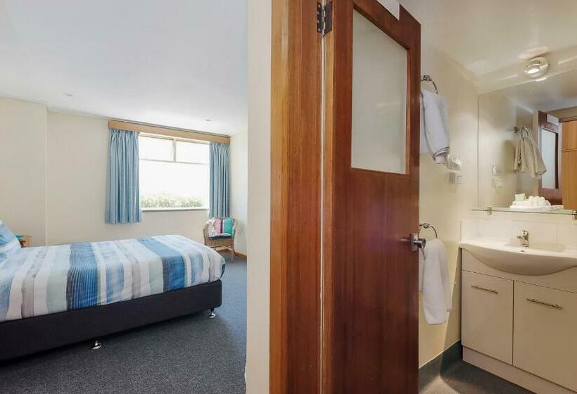 اتاق استاندارد, Marquis Hotel Motel