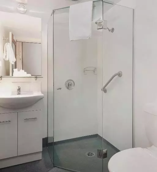 ファミリールーム, Marquis Hotel Motel