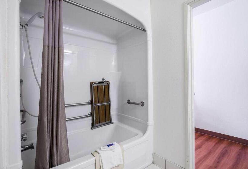 Номер Стандарт Адаптированный для Инвалидов, Motel 6 Ruidoso, Nm