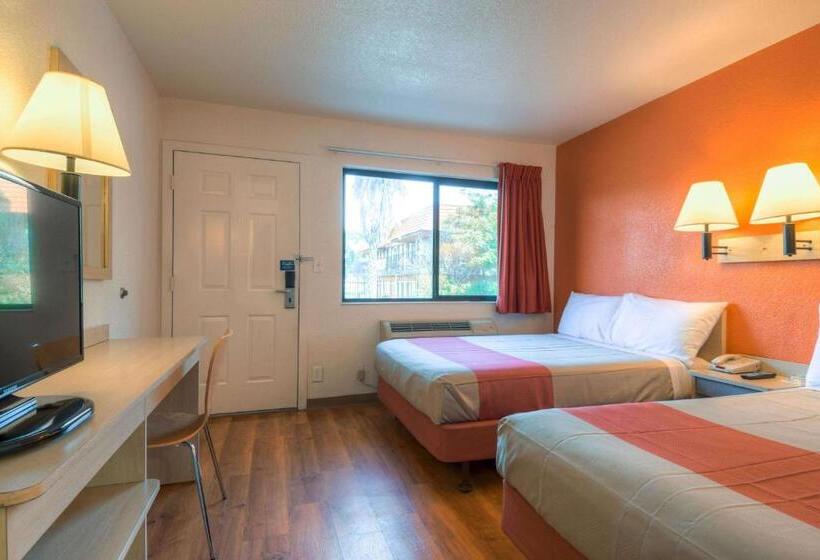 Четырехместный Номер Deluxe, Motel 6san Ysidro, Ca  San Diego  Border