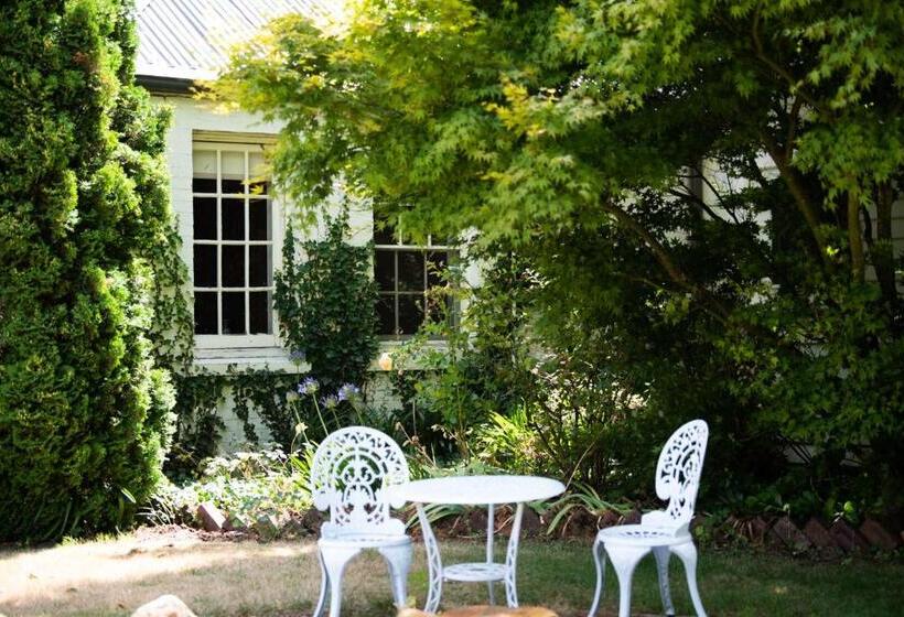 חדר סטנדרט מותאם לאדם עם מוגבלויות, Fitzpatricks Inn