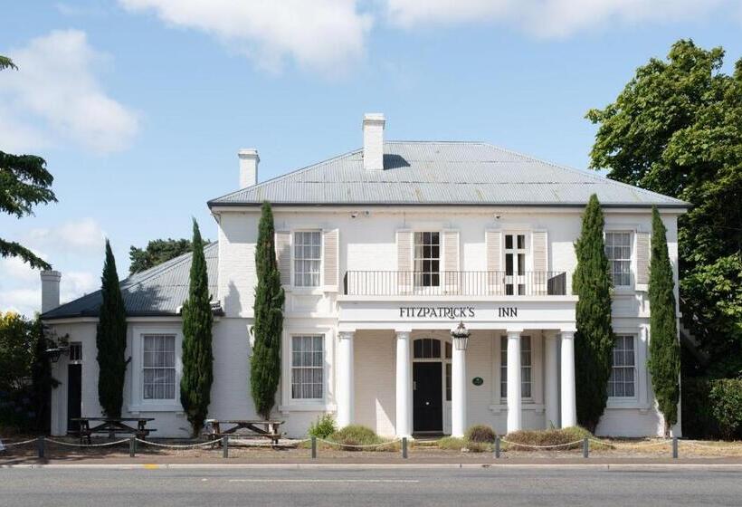 Дом 4 Спальни, Fitzpatricks Inn