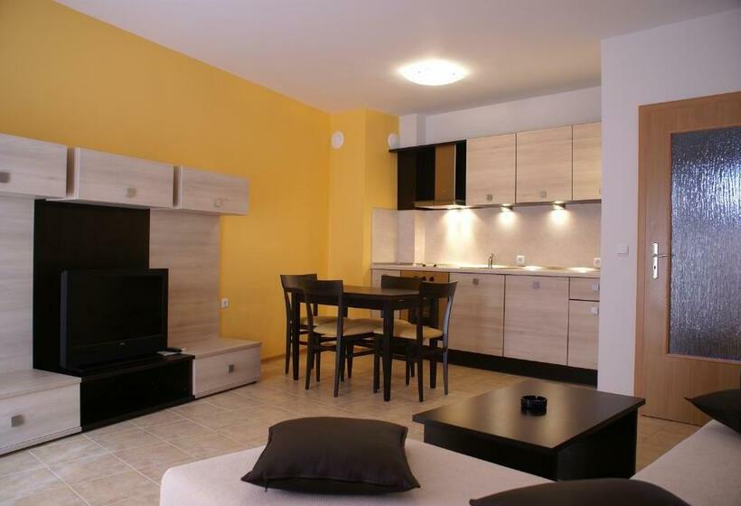 Апартаменты 1 Спальня Вид на Море, Royal Cove Aparthotel   Self Catering