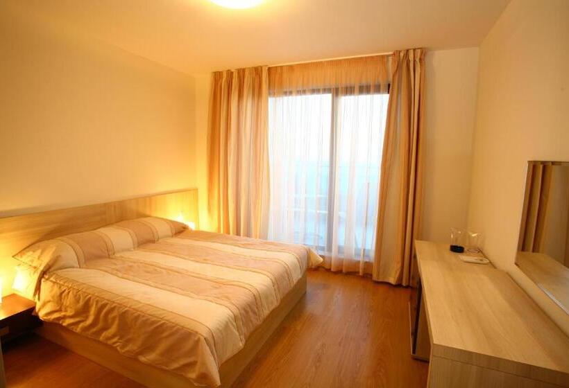 Апартаменты 2 Спальни Вид на Море, Royal Cove Aparthotel   Self Catering