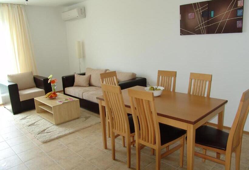 شقة غرفتين مطلة على البحر, Royal Cove Aparthotel   Self Catering