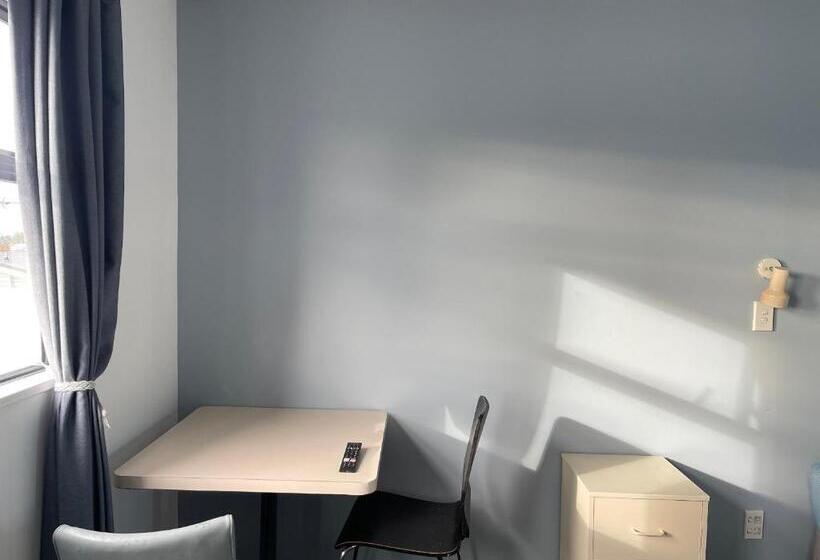Студия Стандарт, Aaa Northlands Motel