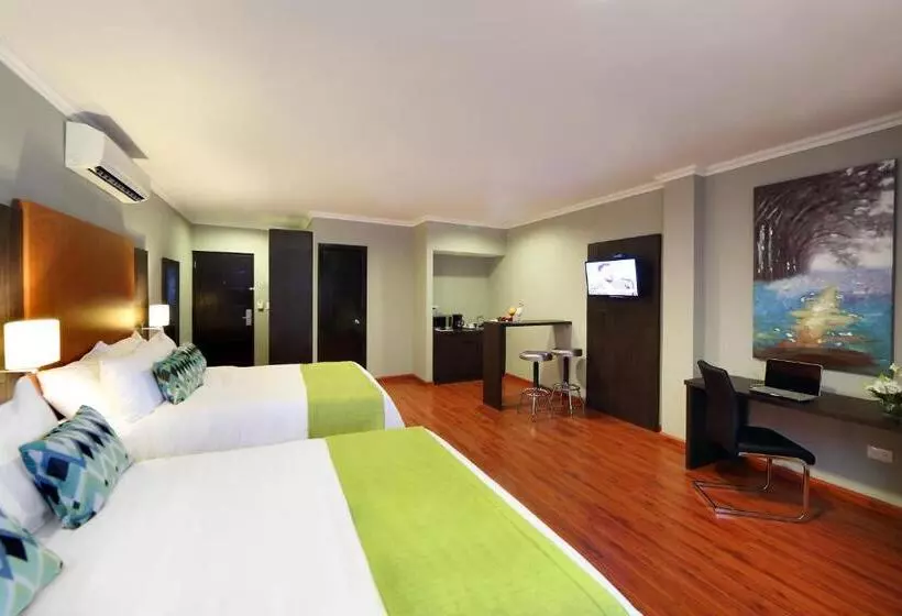 سوییت خانوادگی, Aranjuez Hotel & Suites