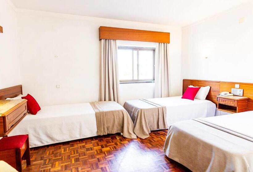 Номер Стандарт Трехместный, Dona Amélia Hotel by Ridan Hotels