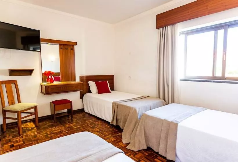 اتاق استاندارد سه نفره, Dona Amélia Hotel by Ridan Hotels