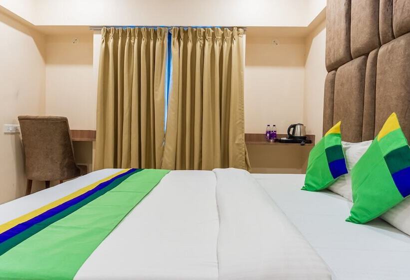 デラックスルーム, Treebo Blossom   Viman Nagar