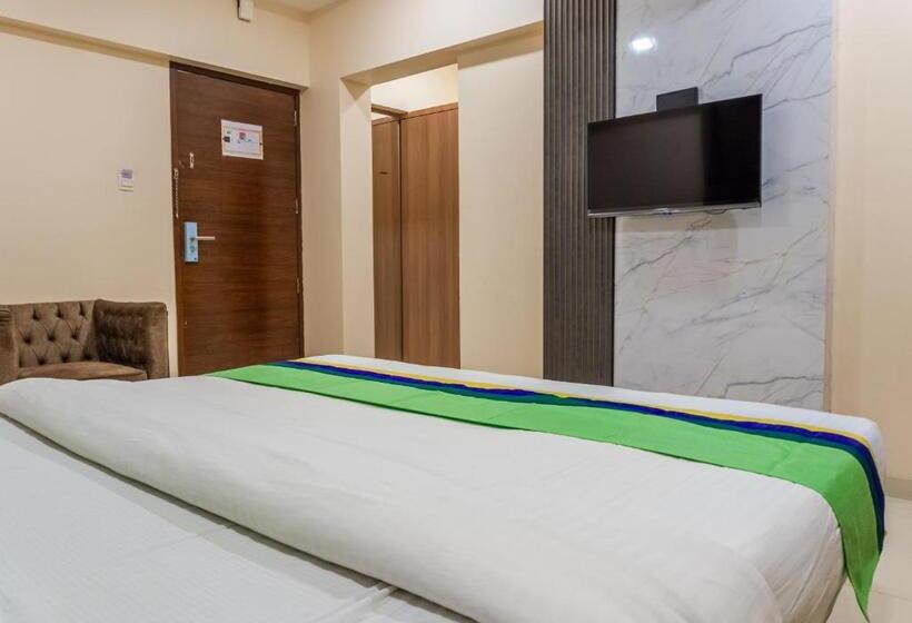 Номер Deluxe, Treebo Blossom   Viman Nagar