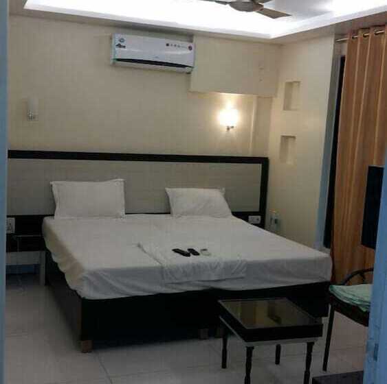 Номер Executive, Aishwarya Residency